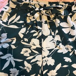 BloomChic Dark Green & Cream Wide Leg Paperbag Waist Pants